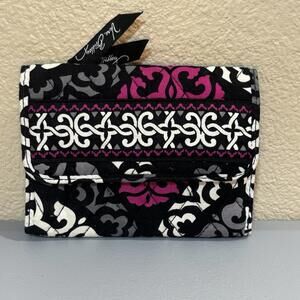 Vera Bradley Suzani Wallet  Organizer Trifold ID Zip Pocket Pink White Black